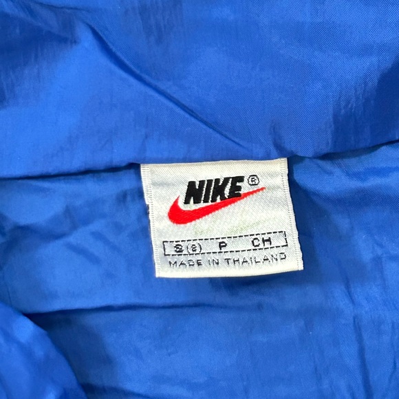 Nike windbreaker - Picture 2 of 2